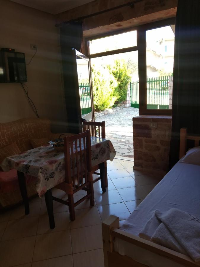 Altin Skrapari Guesthouse 卡萨米尔 外观 照片