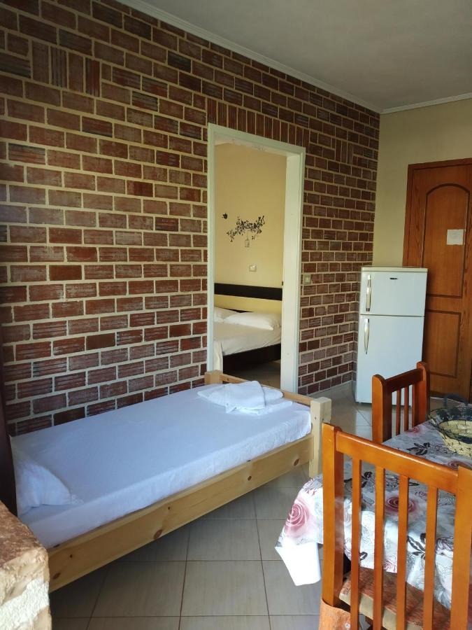 Altin Skrapari Guesthouse 卡萨米尔 外观 照片