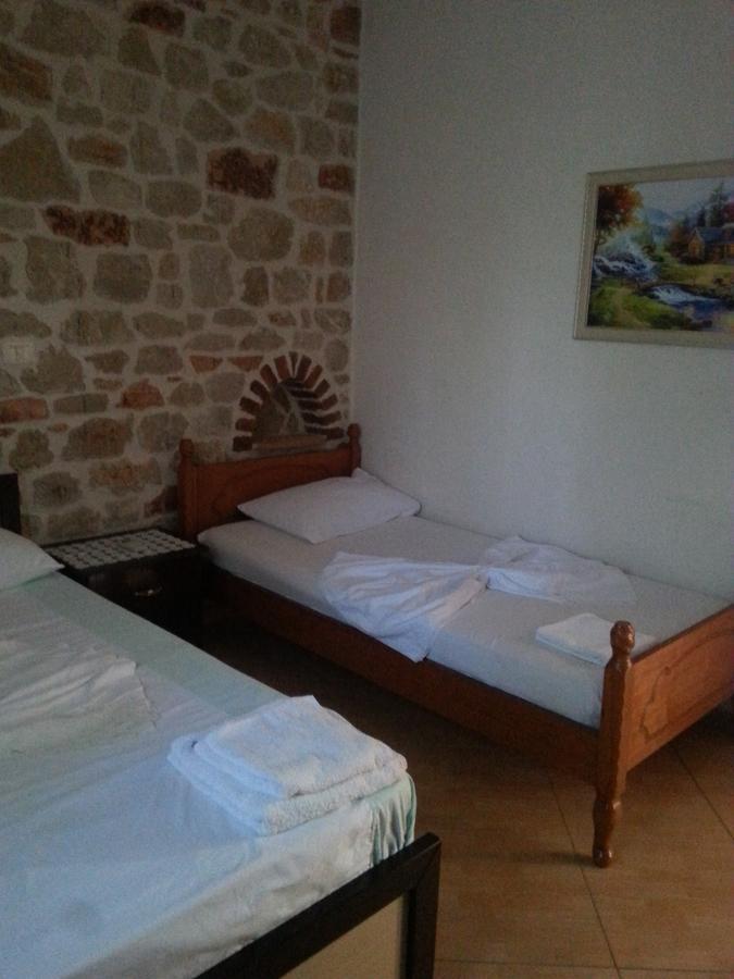 Altin Skrapari Guesthouse 卡萨米尔 外观 照片